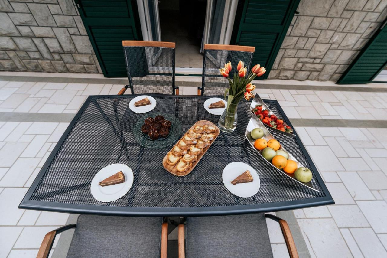Villa Amore Брела Екстериор снимка