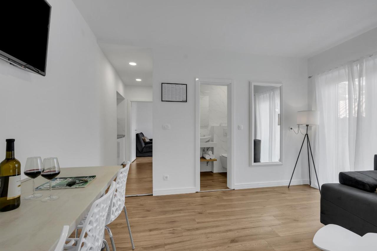 Villa Amore Брела Екстериор снимка
